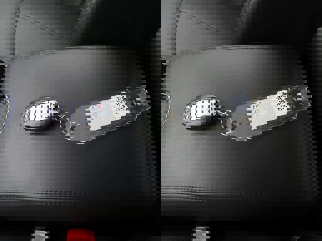 Used 2015 INFINITI Q40 AWD w/ Navigation Package image 31