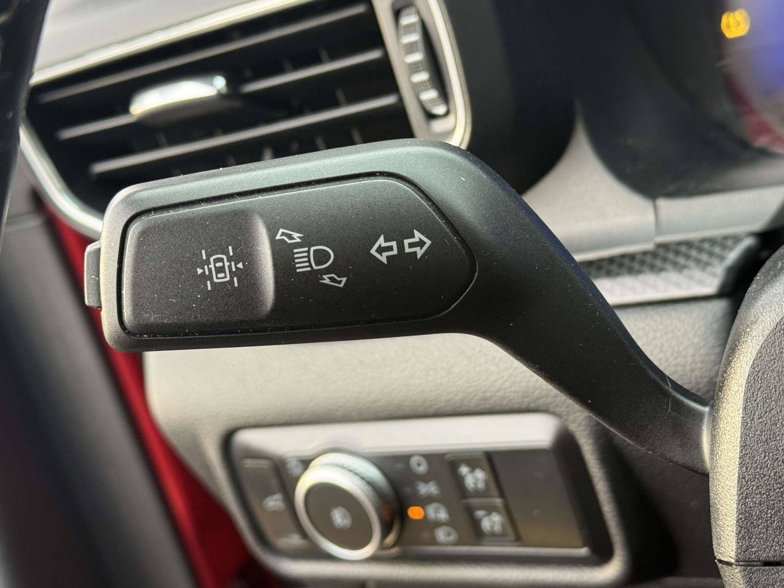 Used 2020 Ford Explorer ST w/ Premium Technology Package image 22