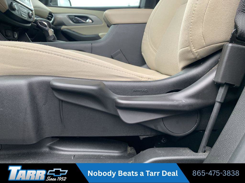Used 2023 Chevrolet Traverse LS image 14