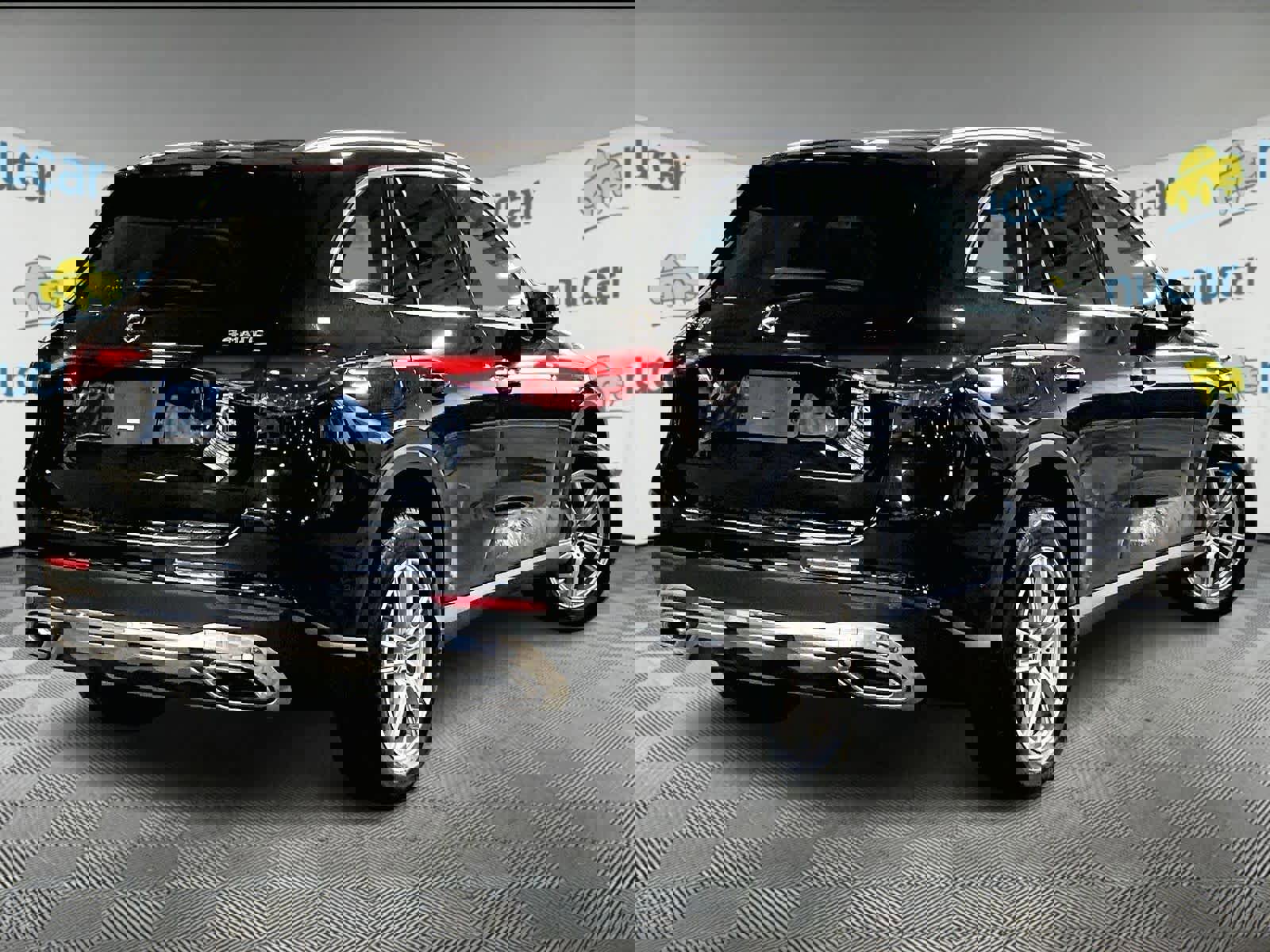 Used 2023 Mercedes-Benz GLC 300 4MATIC image 6