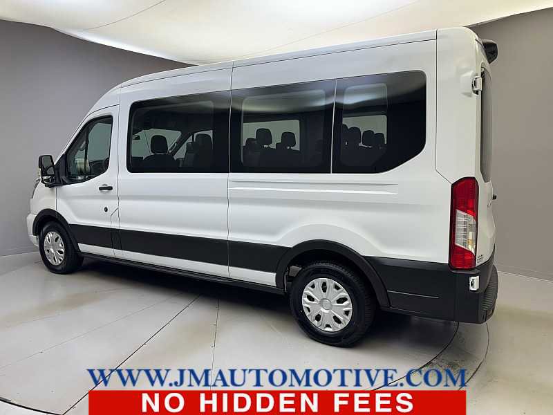 Used 2023 Ford Transit 350 XLT image 3
