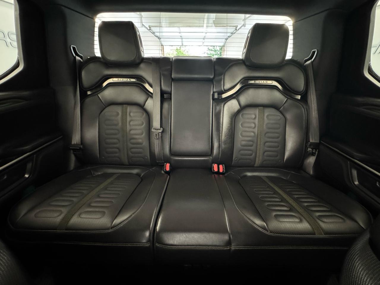 Used 2025 Rivian R1T Adventure AWD/4WD image 28