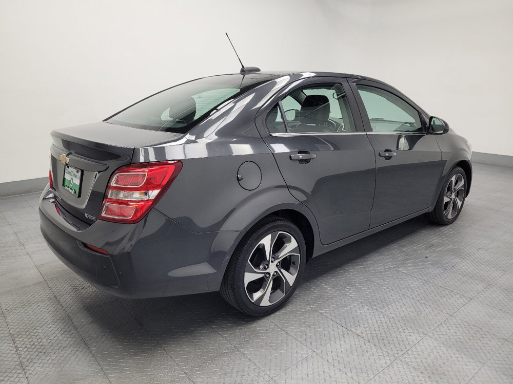 Used 2018 Chevrolet Sonic Premier FWD image 10