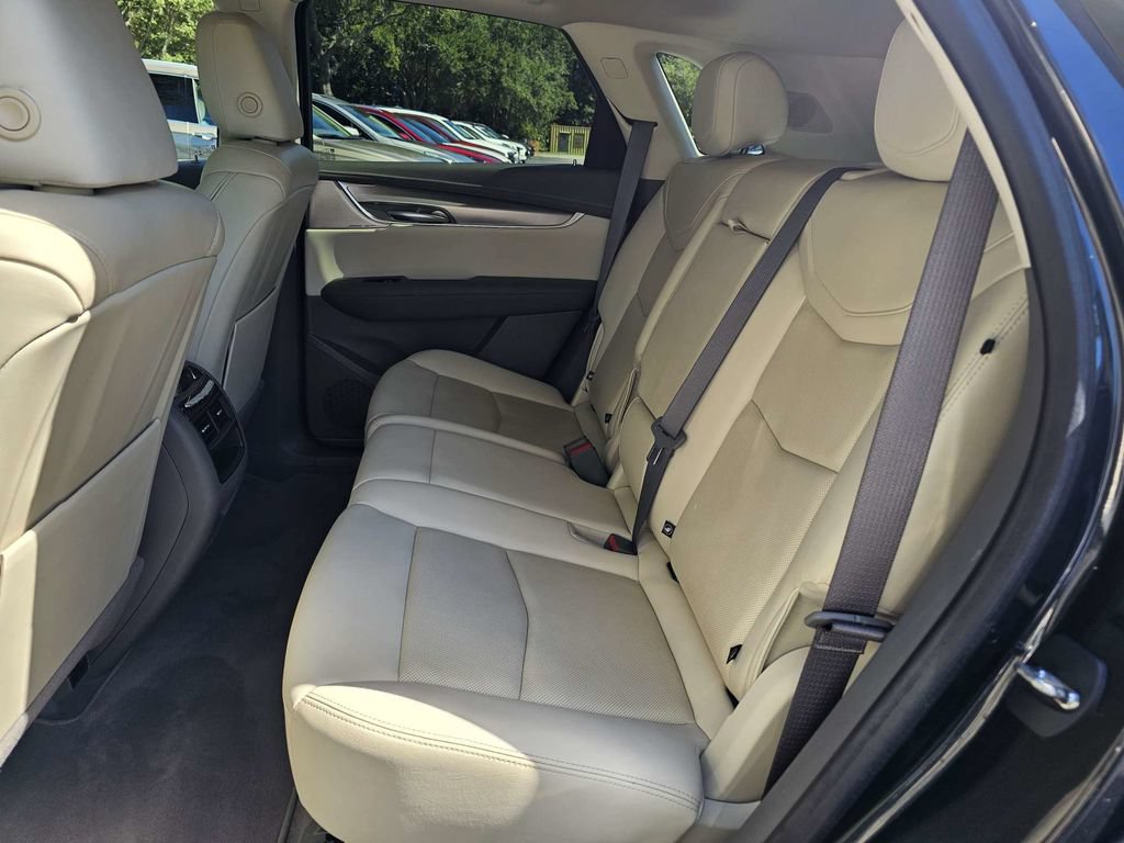 Certified 2023 Cadillac XT5 Premium Luxury AWD/4WD image 16