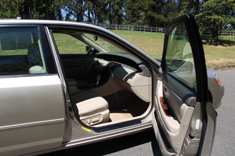 Used 2004 Toyota Avalon XLS FWD image 14