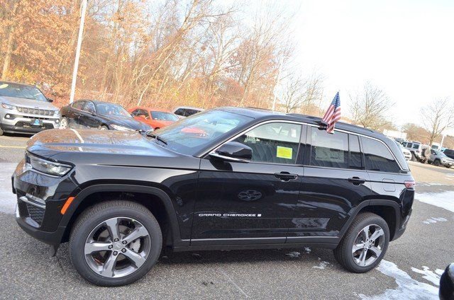 New 2025 Jeep Grand Cherokee Limited image 5
