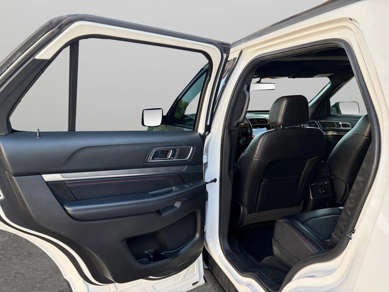 Used 2017 Ford Explorer Sport AWD/4WD image 14