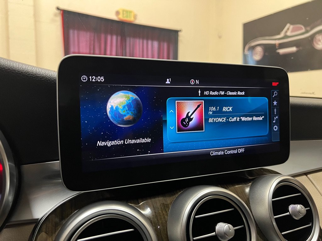 Used 2019 Mercedes-Benz C 300 Sedan image 29