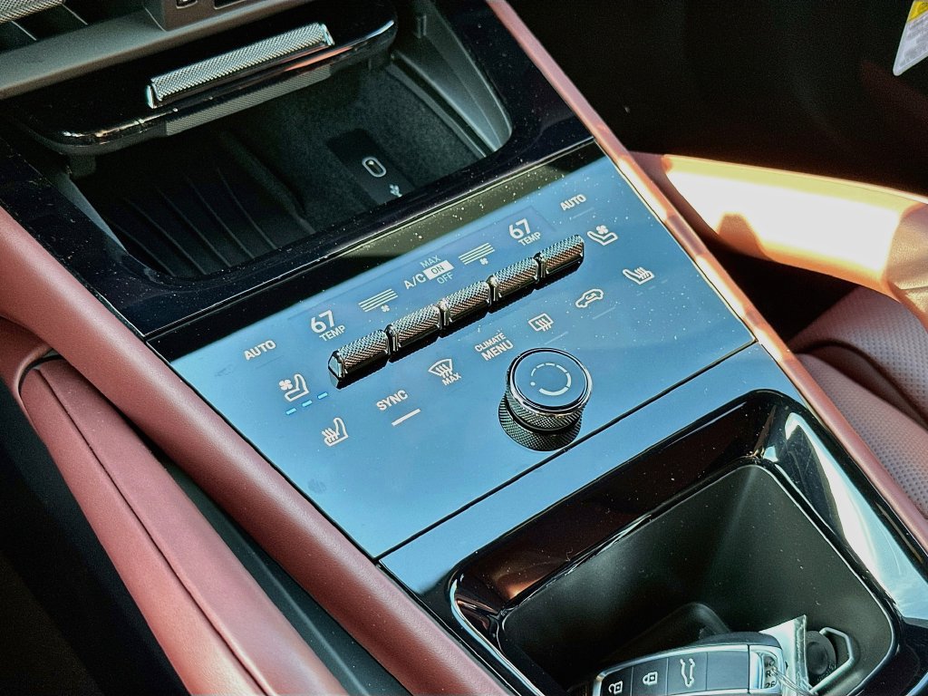 New 2026 Porsche Cayenne AWD/4WD image 18