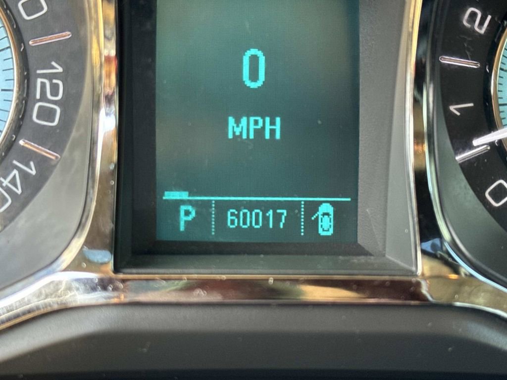 Used 2011 Buick LaCrosse CXL w/ Luxury Package image 3