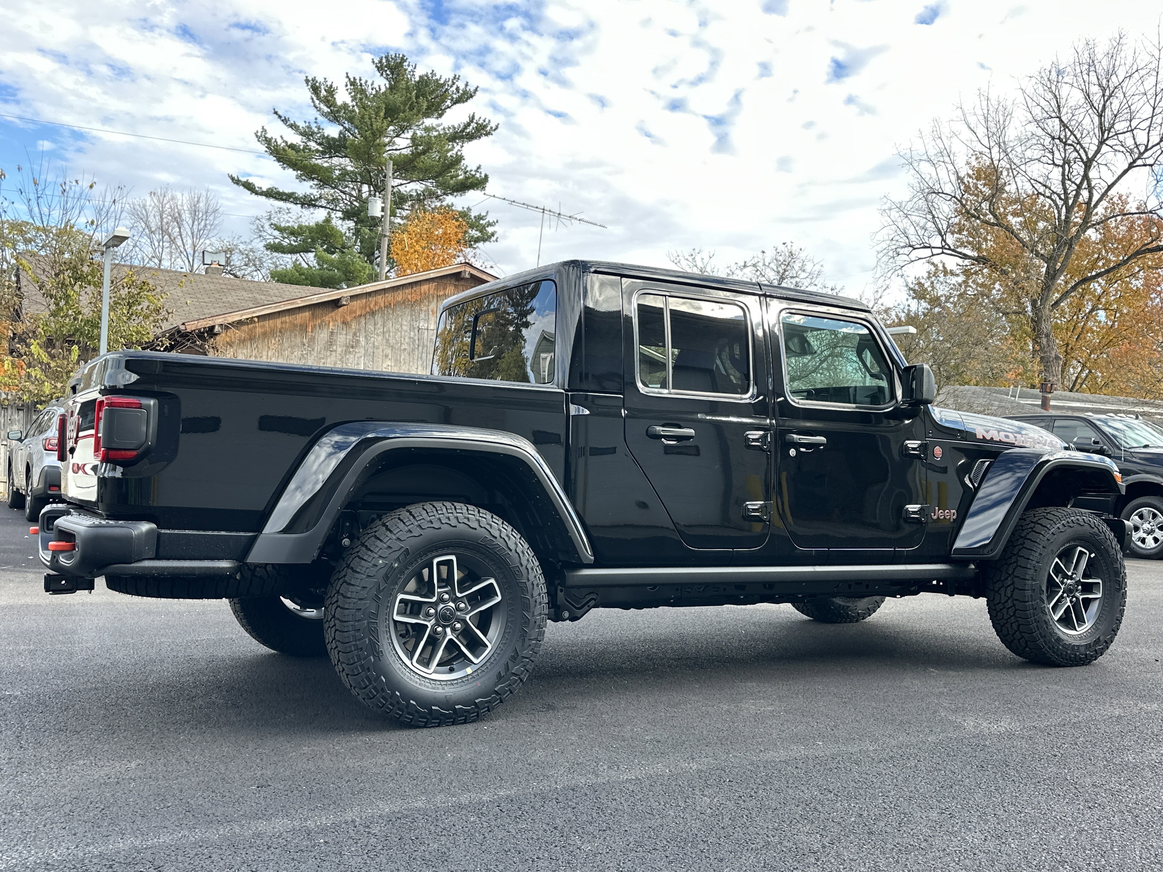 New 2026 Jeep Gladiator Mojave image 17