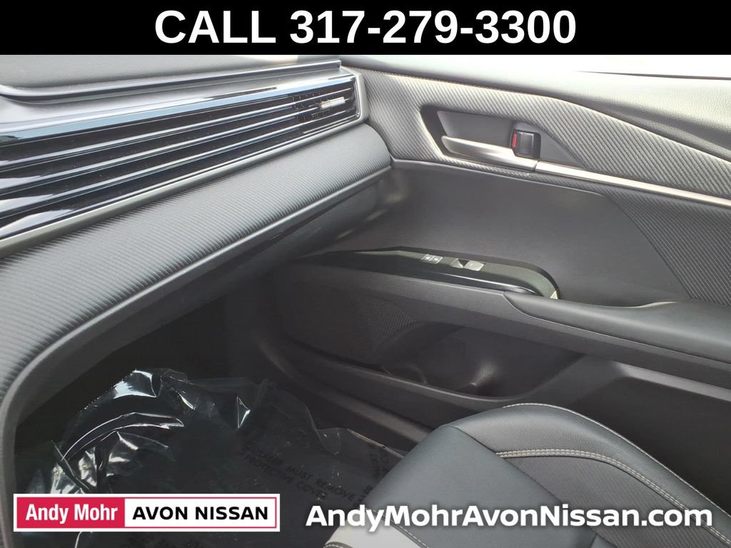 Used 2025 Toyota Camry SE FWD image 35