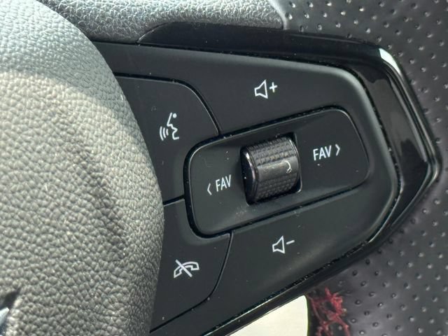 Used 2024 Chevrolet Trax RS w/ Driver Confidence Package FWD image 12
