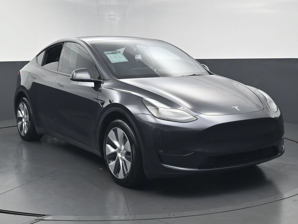 Used 2024 Tesla Model Y Long Range AWD/4WD image 46