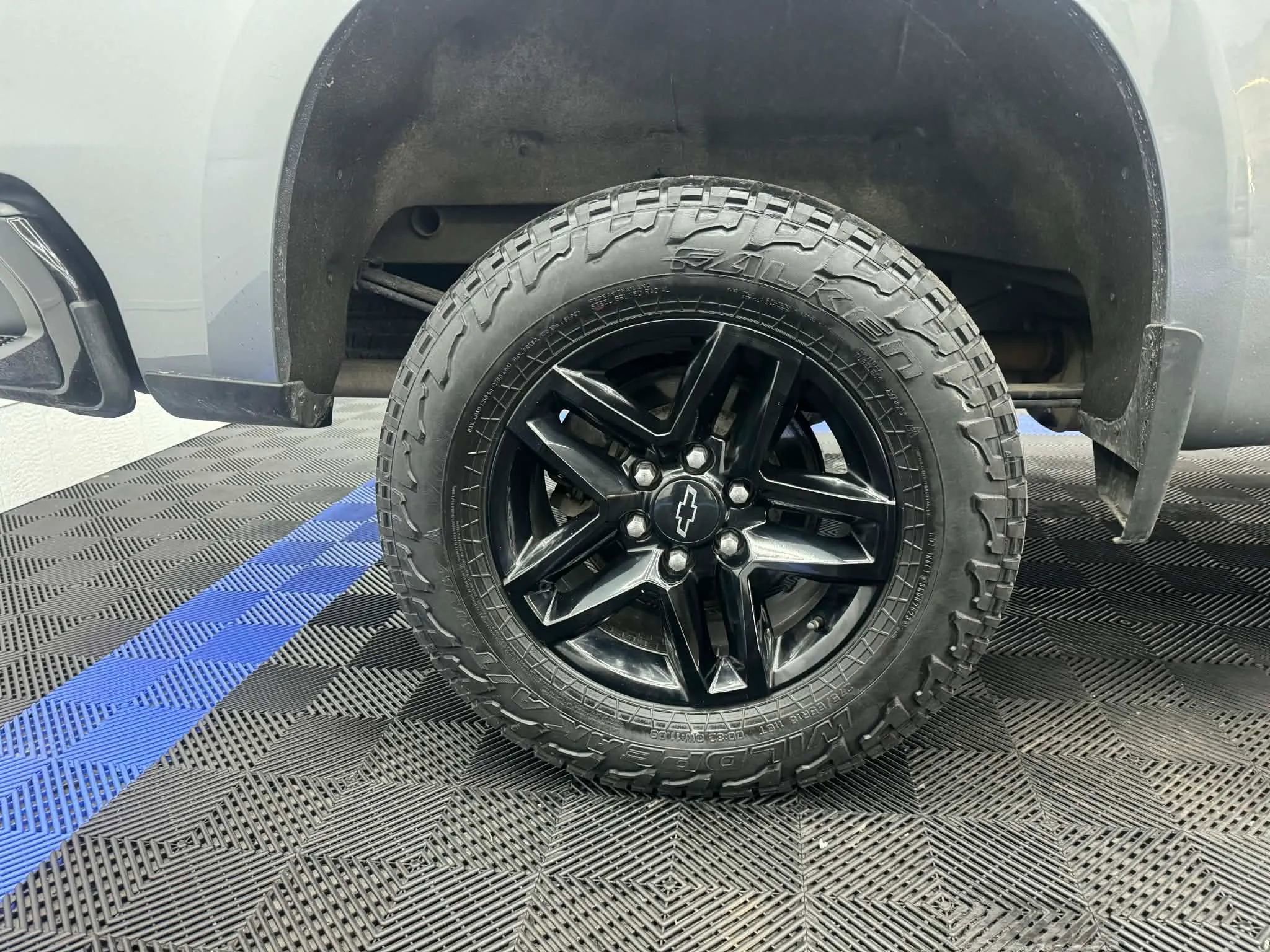 Used 2021 Chevrolet Silverado 1500 LT Trail Boss w/ Convenience Package II image 5