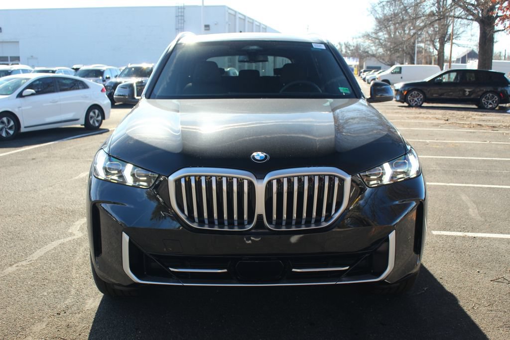 Used 2026 BMW X5 xDrive40i w/ Climate Comfort Package AWD/4WD image 2