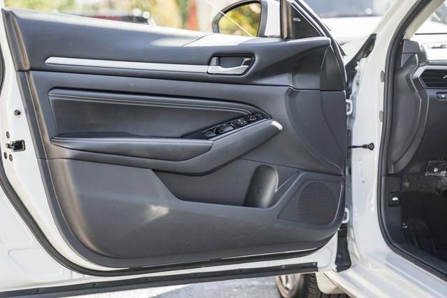 Used 2023 Nissan Altima 2.5 SV w/ SV Premium Package image 34