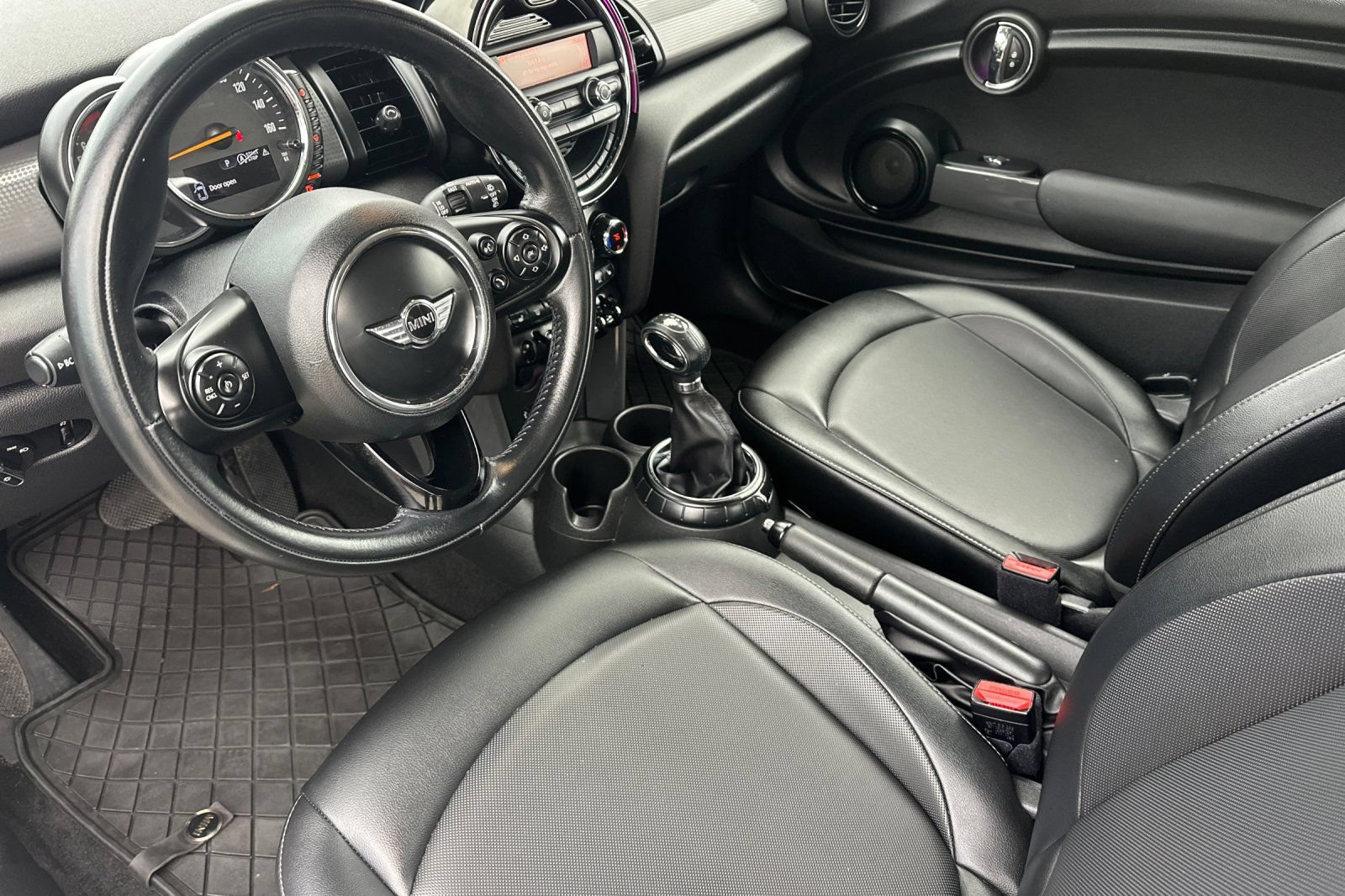 Used 2016 MINI Cooper 2-Door Hardtop FWD image 10