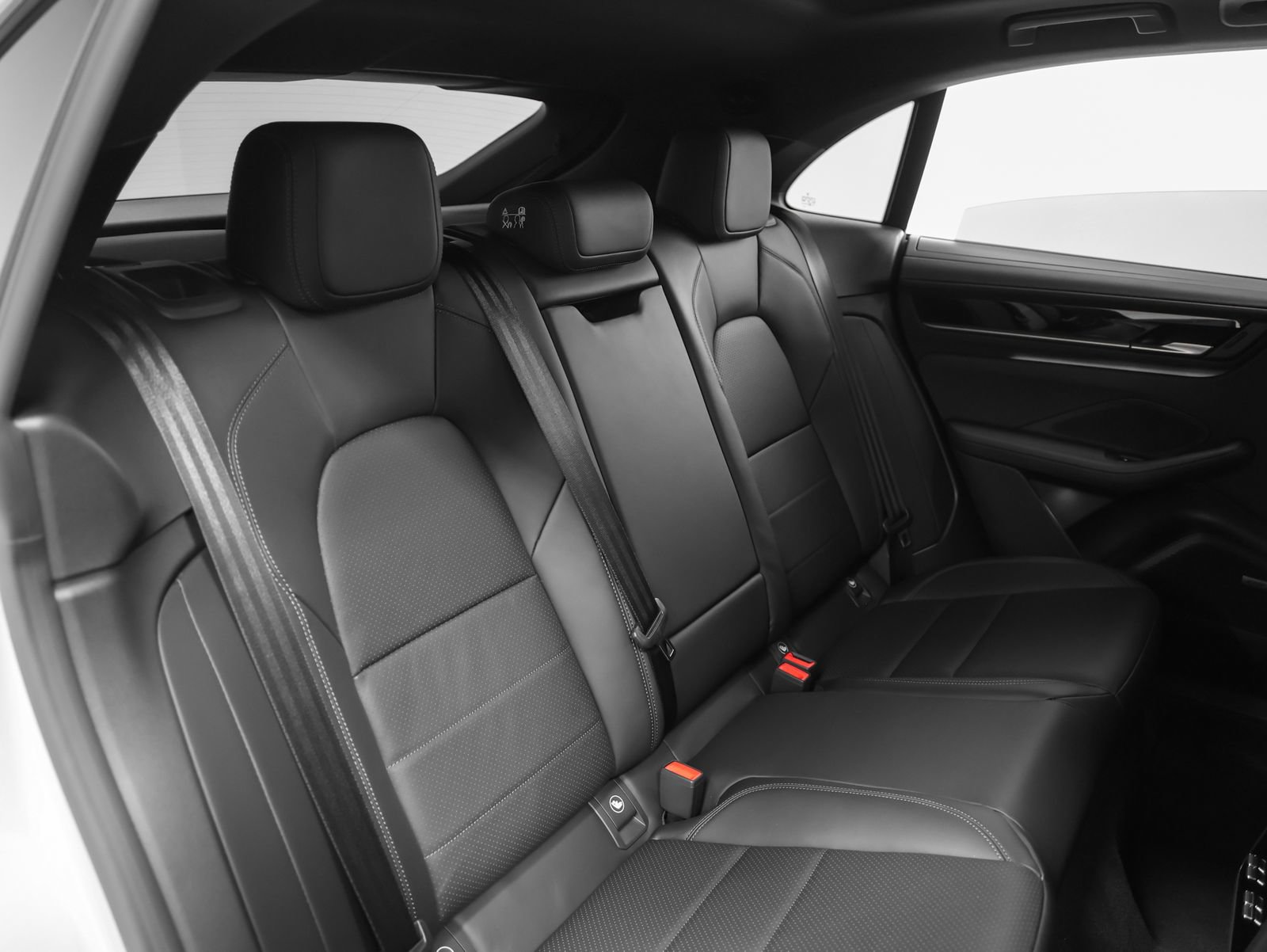 New 2026 Porsche Macan 4 Electric AWD/4WD image 29
