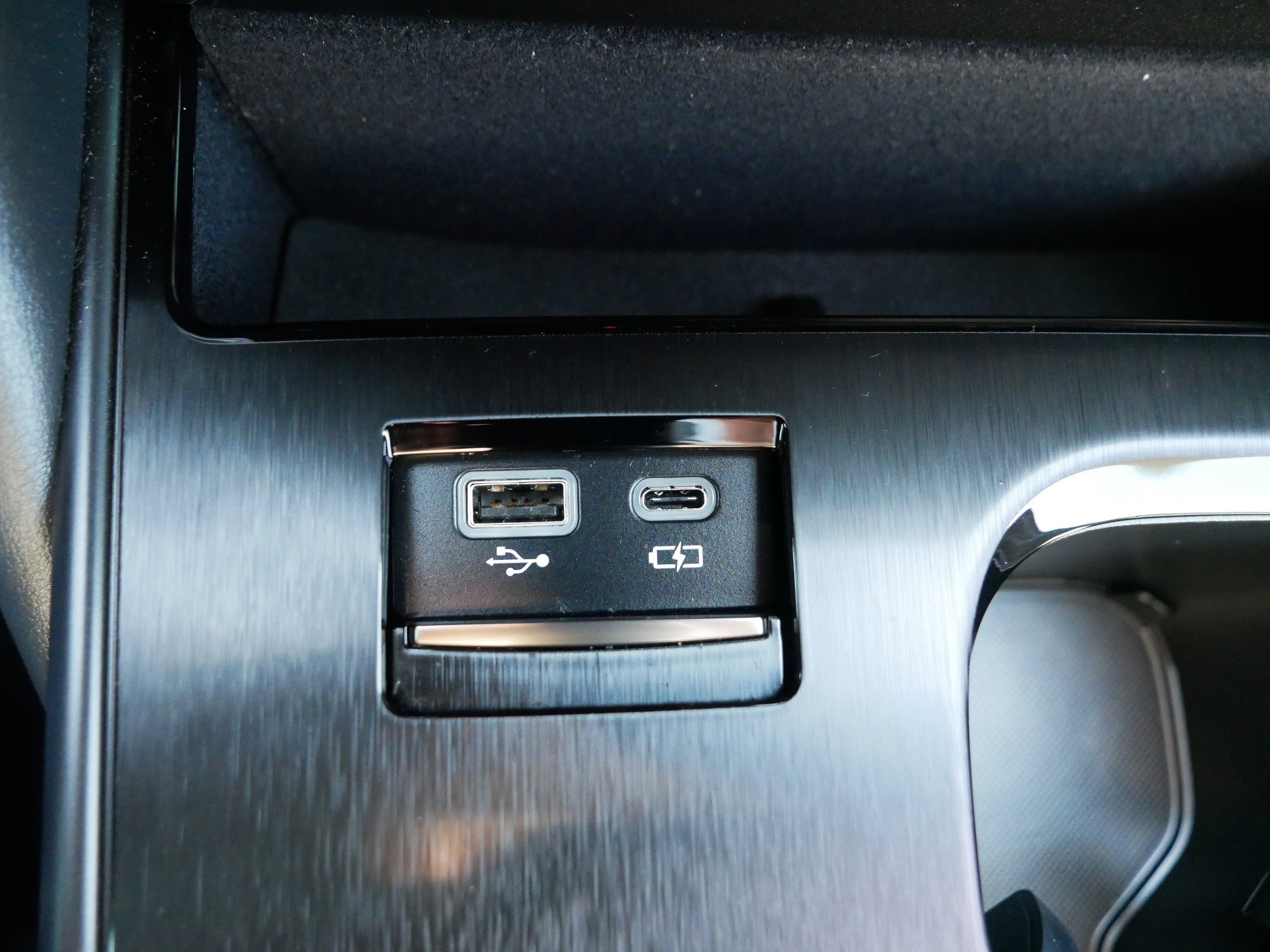 Used 2024 Lexus ES 250 w/ Premium Package image 33