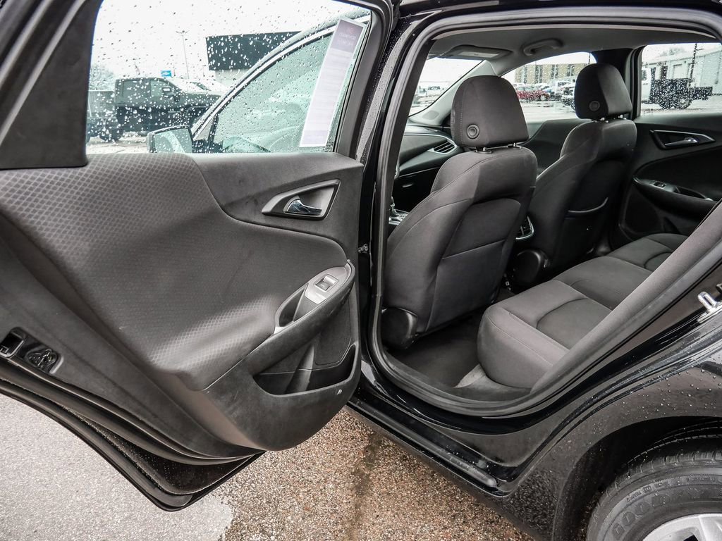 Used 2024 Chevrolet Malibu LT image 21