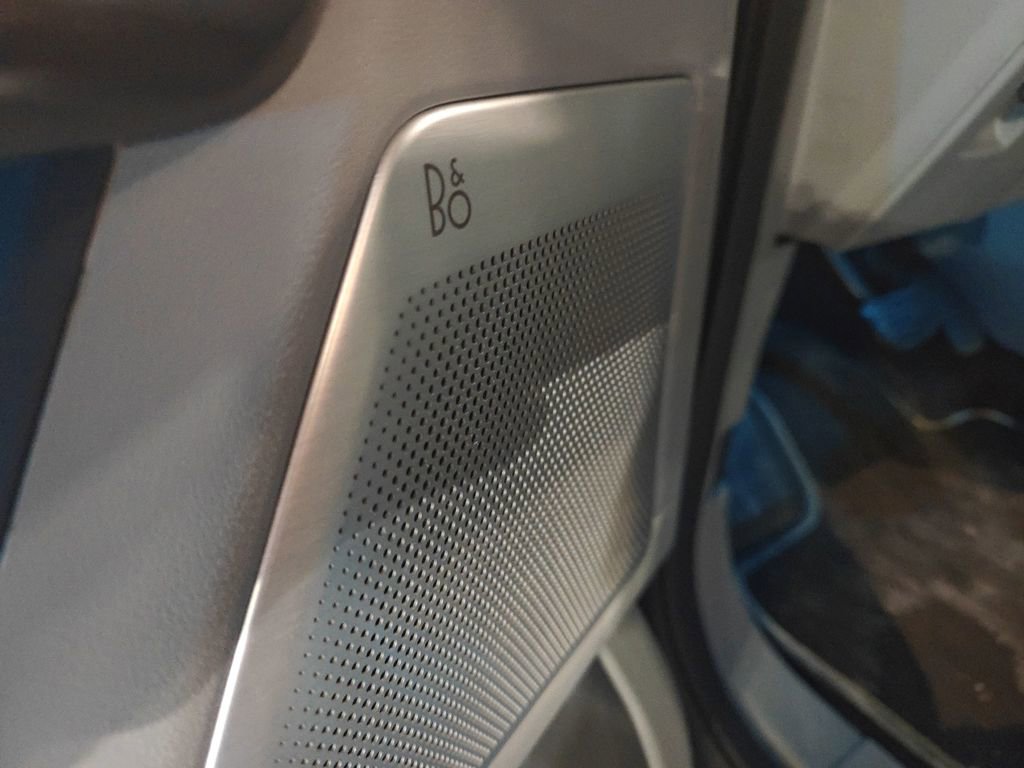 Used 2022 Ford F150 Limited image 10