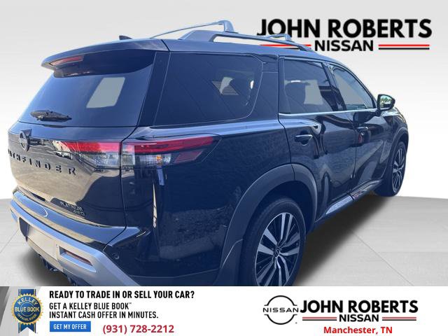 Certified 2025 Nissan Pathfinder Platinum w/ Black Appearance Package AWD/4WD image 7