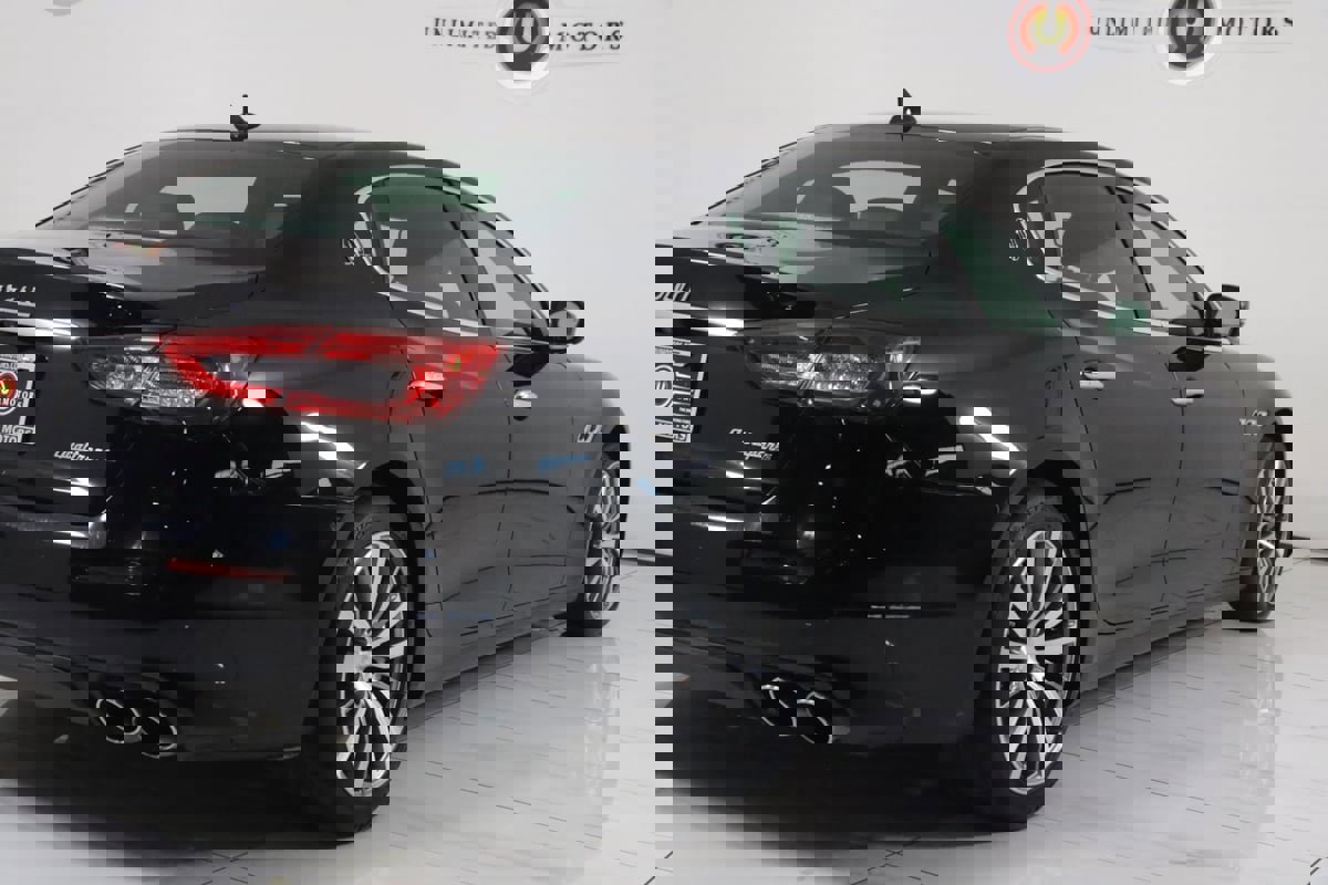 Used 2020 Maserati Quattroporte S Q4 image 38