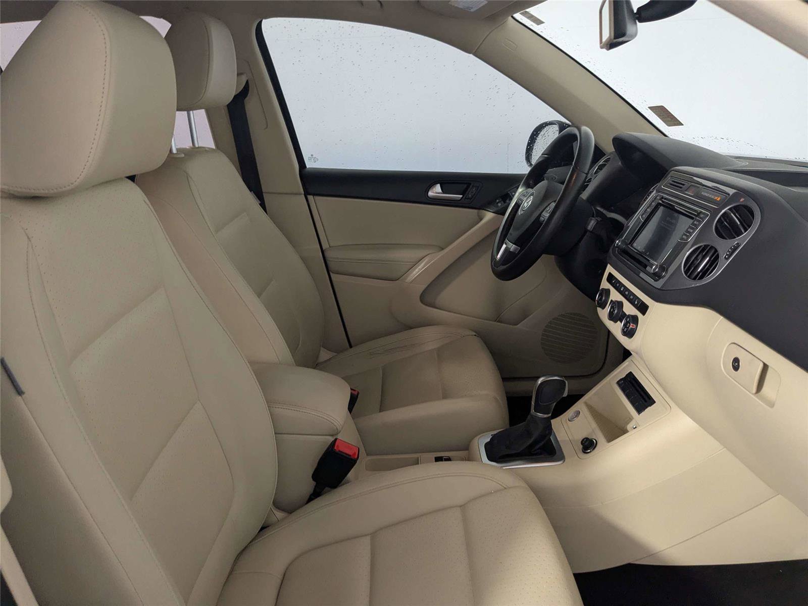 Used 2017 Volkswagen Tiguan S image 26