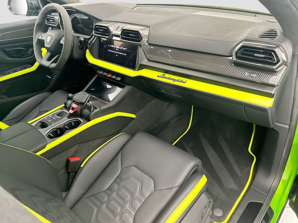 Used 2025 Lamborghini Urus SE AWD/4WD image 16