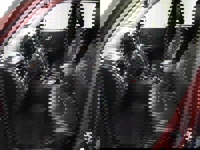 Used 2019 Jeep Cherokee Limited w/ Luxury Group image 20