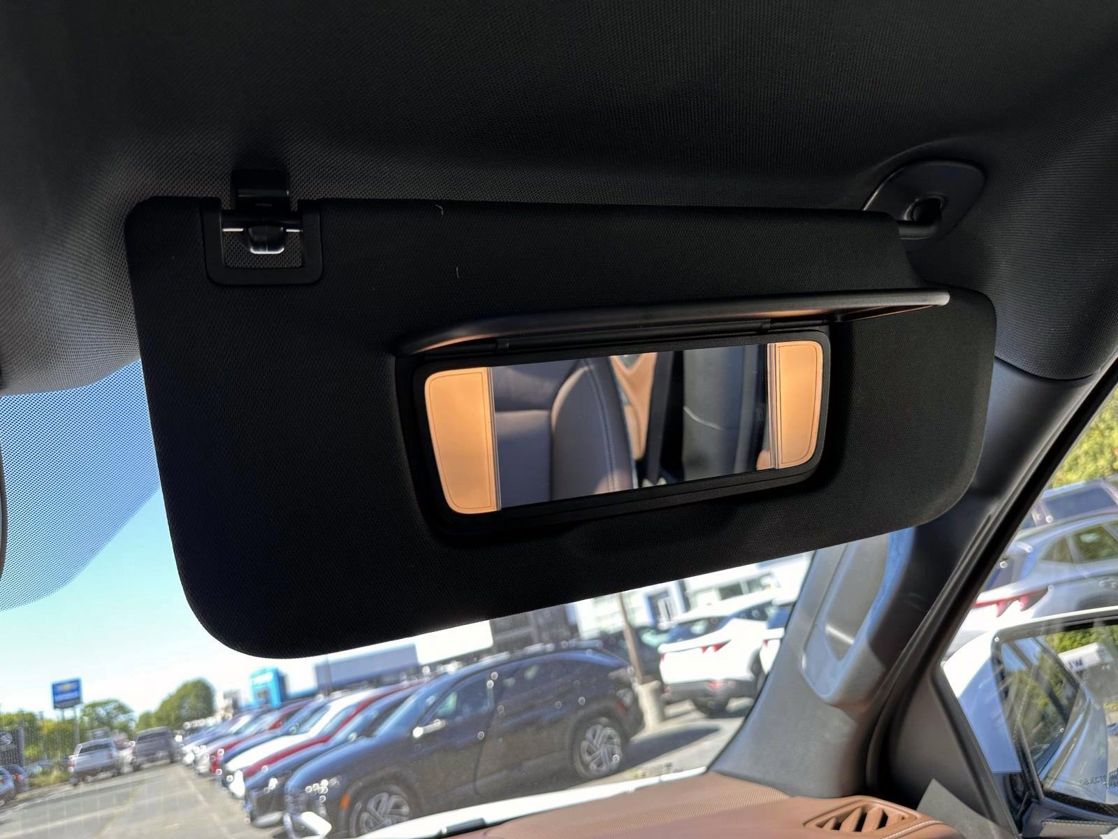 Used 2023 Chevrolet Tahoe High Country AWD/4WD image 29