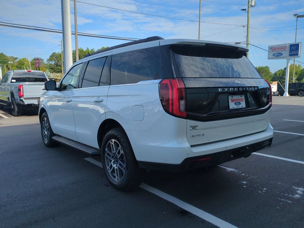 Certified 2025 Ford Expedition Active AWD/4WD image 9
