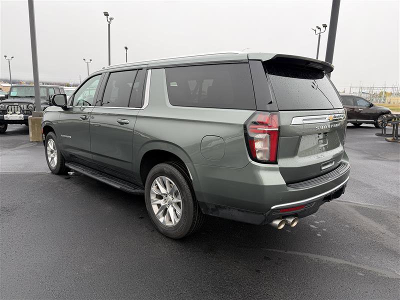 Used 2023 Chevrolet Suburban Premier image 5