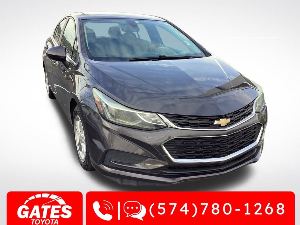 Used 2017 Chevrolet Cruze LT w/ Convenience Package image 1