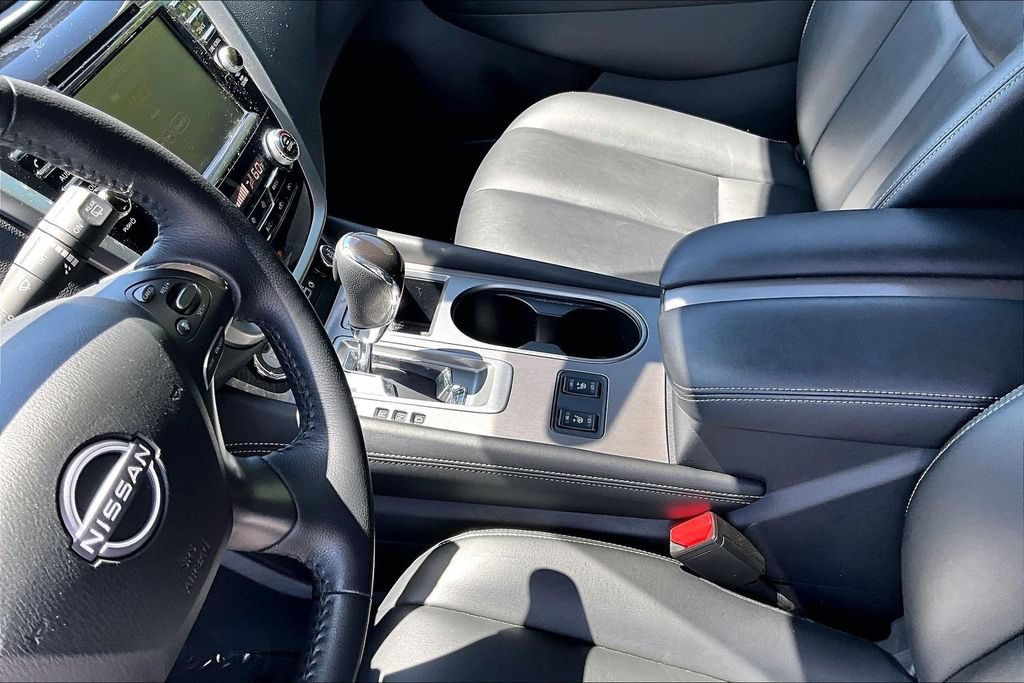Used 2023 Nissan Murano SV AWD/4WD image 16