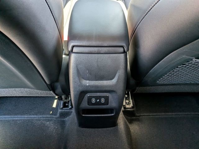 Used 2025 Hyundai Venue Limited image 30