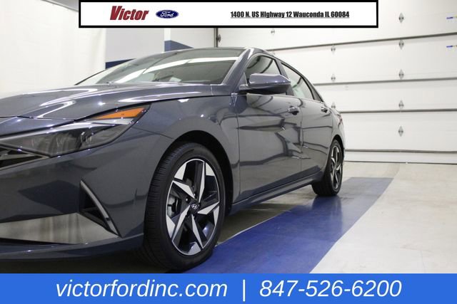 Used 2023 Hyundai Elantra Limited image 3