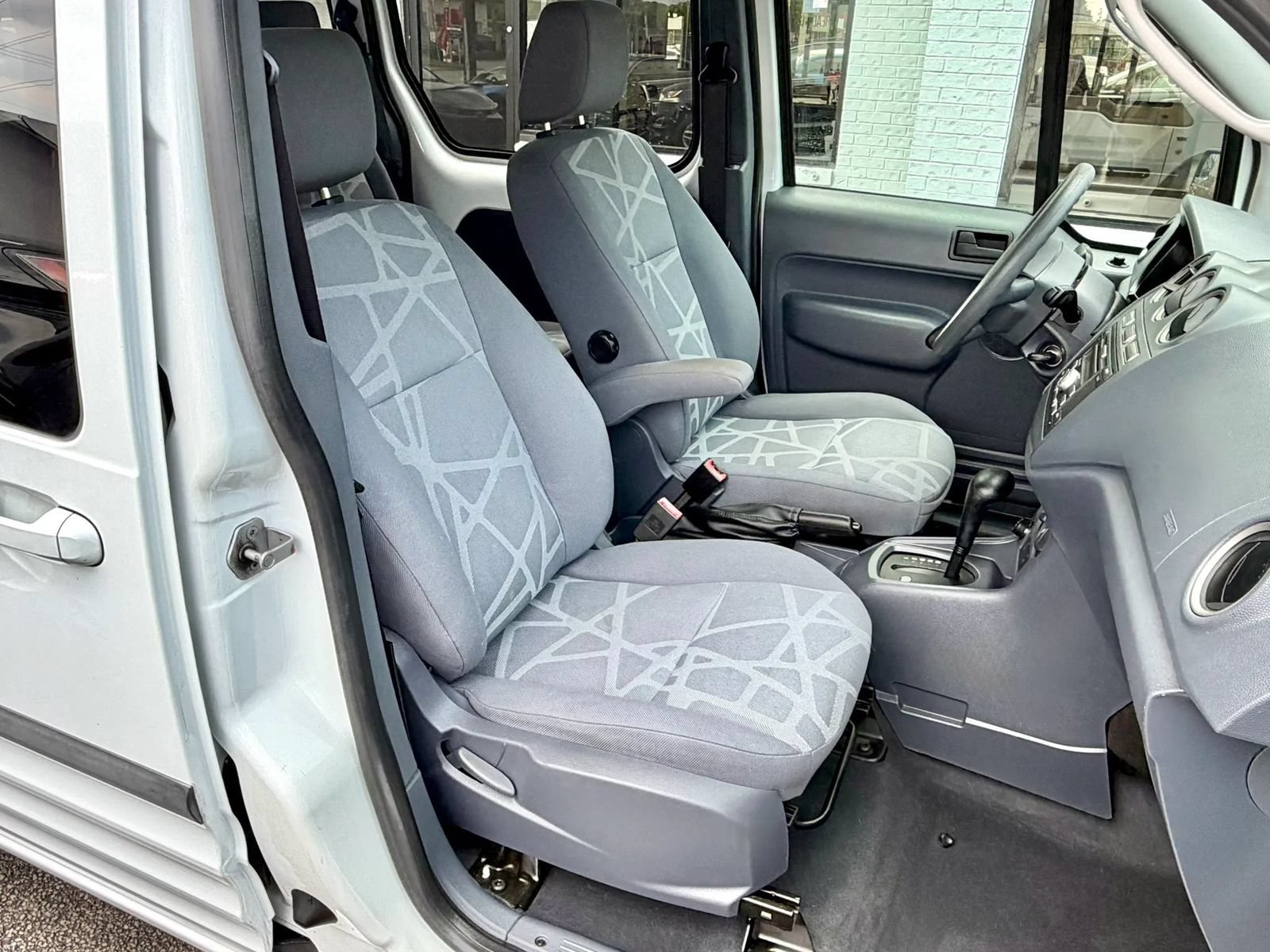 Used 2011 Ford Transit Connect XLT Premium FWD image 19