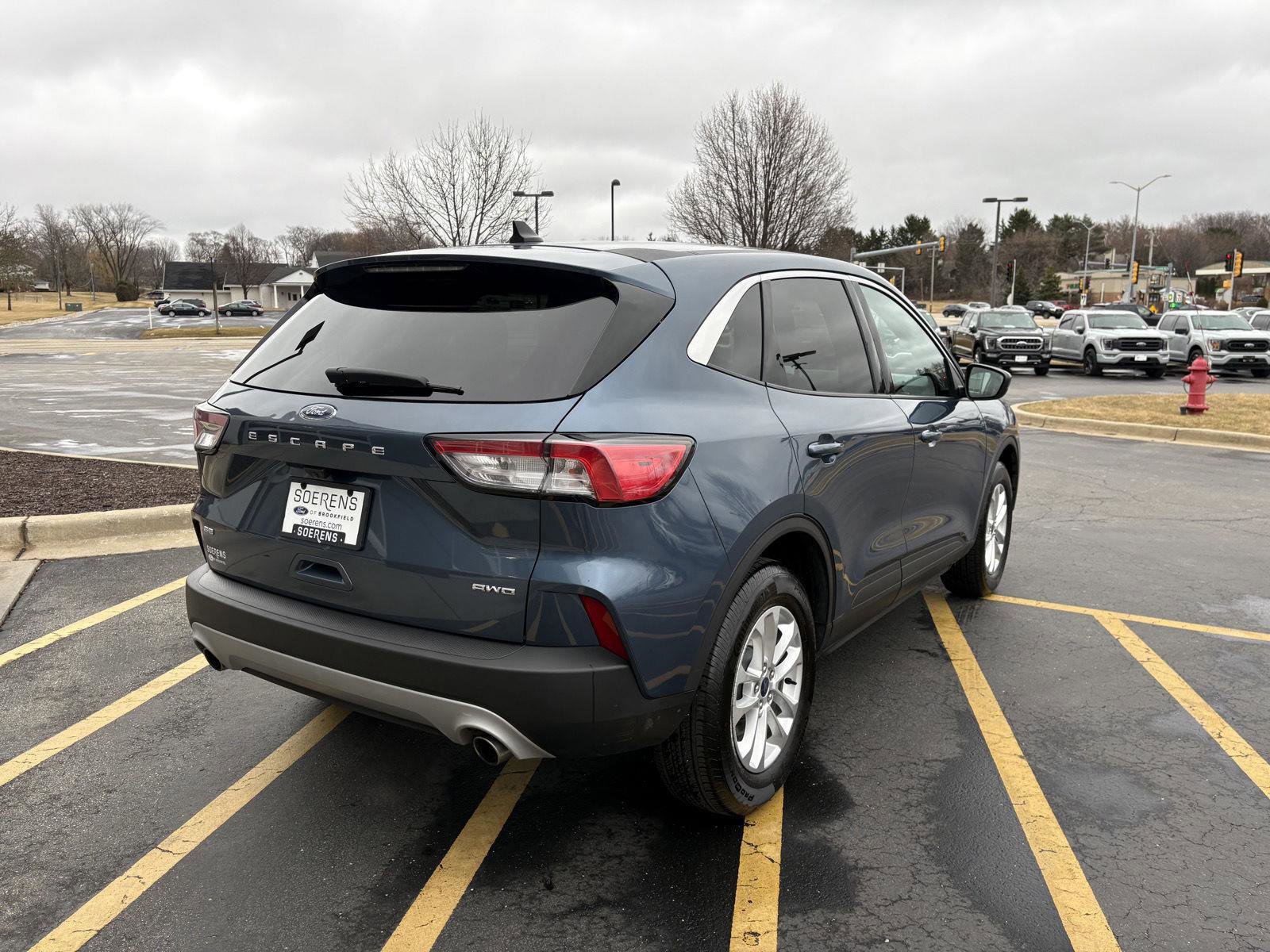 Used 2020 Ford Escape SE image 6