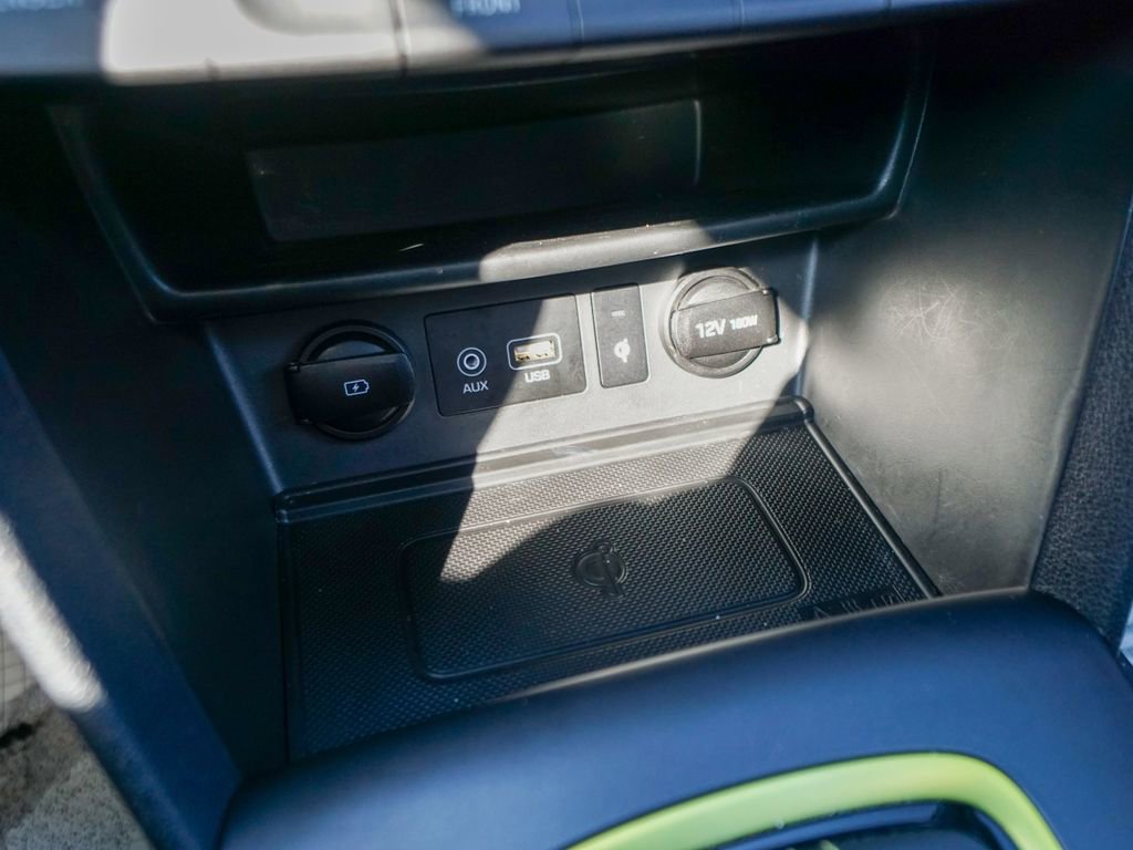 Used 2020 Hyundai Kona Limited image 26