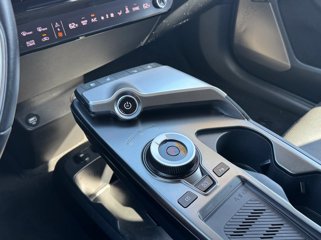 Used 2024 Kia EV6 Wind w/ Wind Technology Package RWD image 15