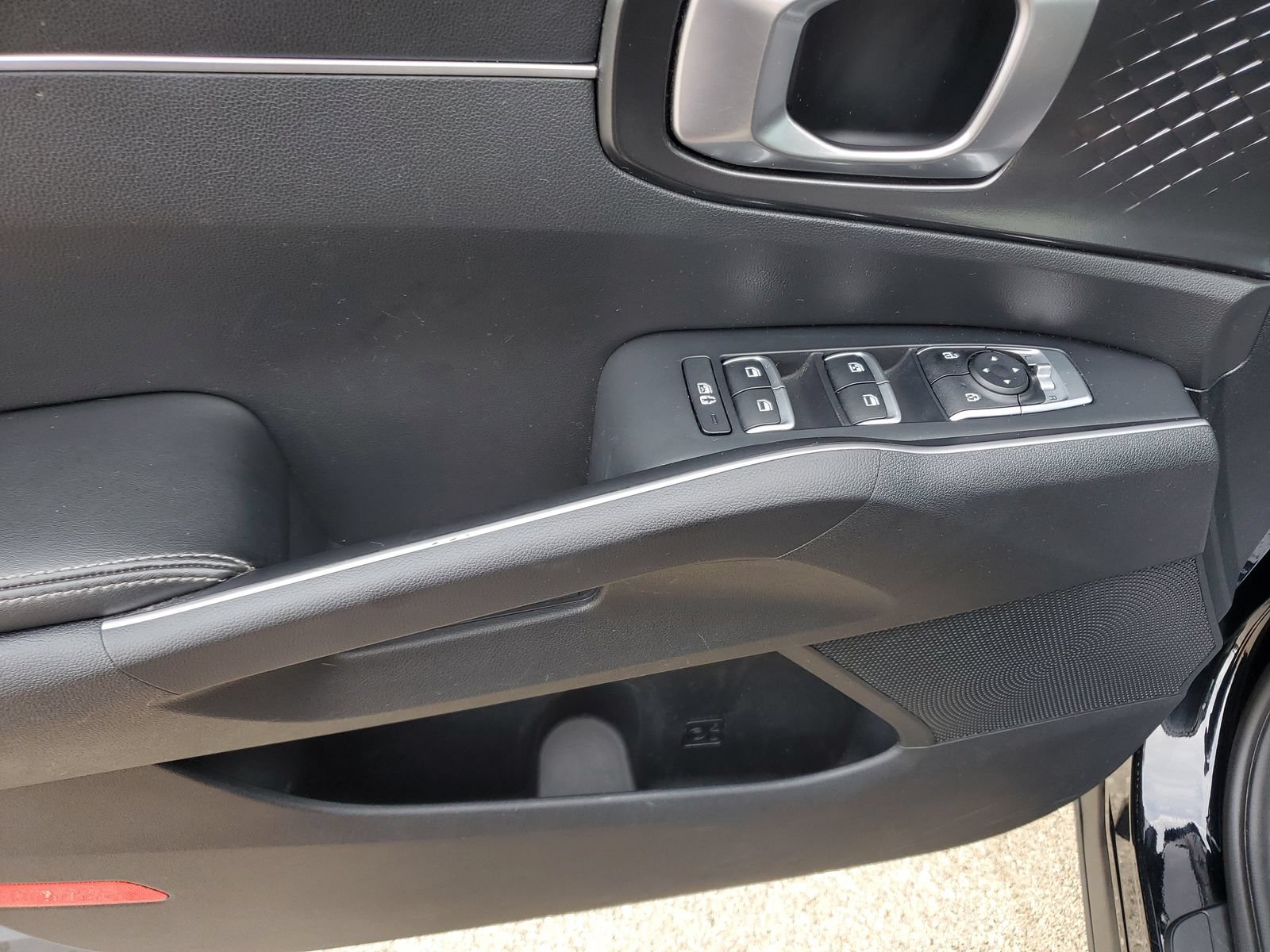 Used 2022 Kia Sorento S FWD image 18