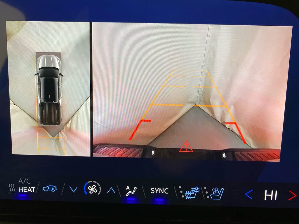 New 2025 Chevrolet Silverado EV LT image 19