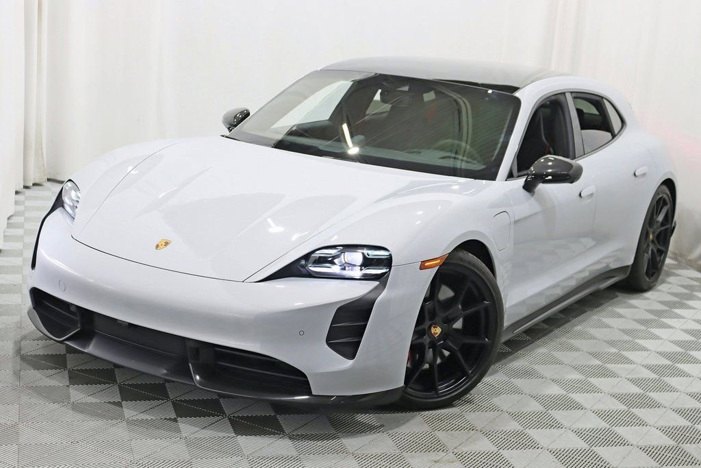 Used 2024 Porsche Taycan GTS image 6