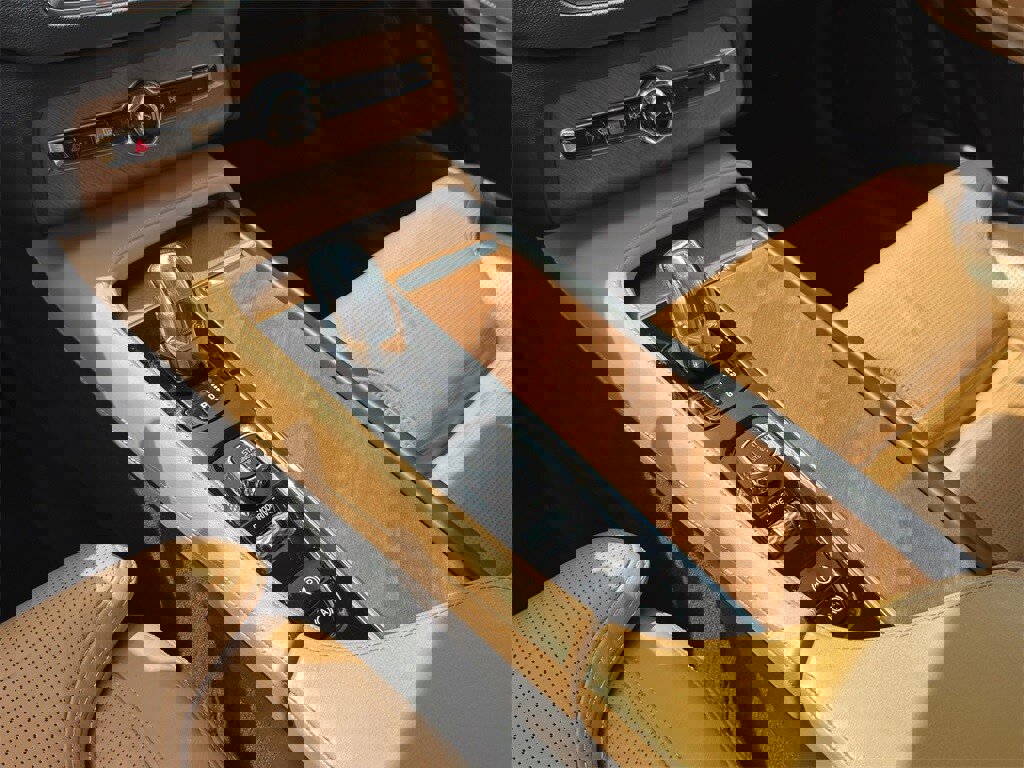 Used 2019 Volvo XC90 T8 Inscription w/ Luxury Package image 15