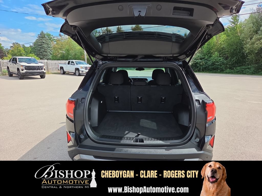 Used 2026 GMC Terrain Elevation AWD/4WD image 23