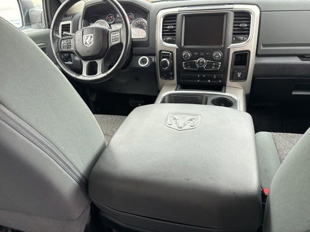 Used 2017 RAM 1500 Classic SLT w/ SLT Plus D←cor Group image 41