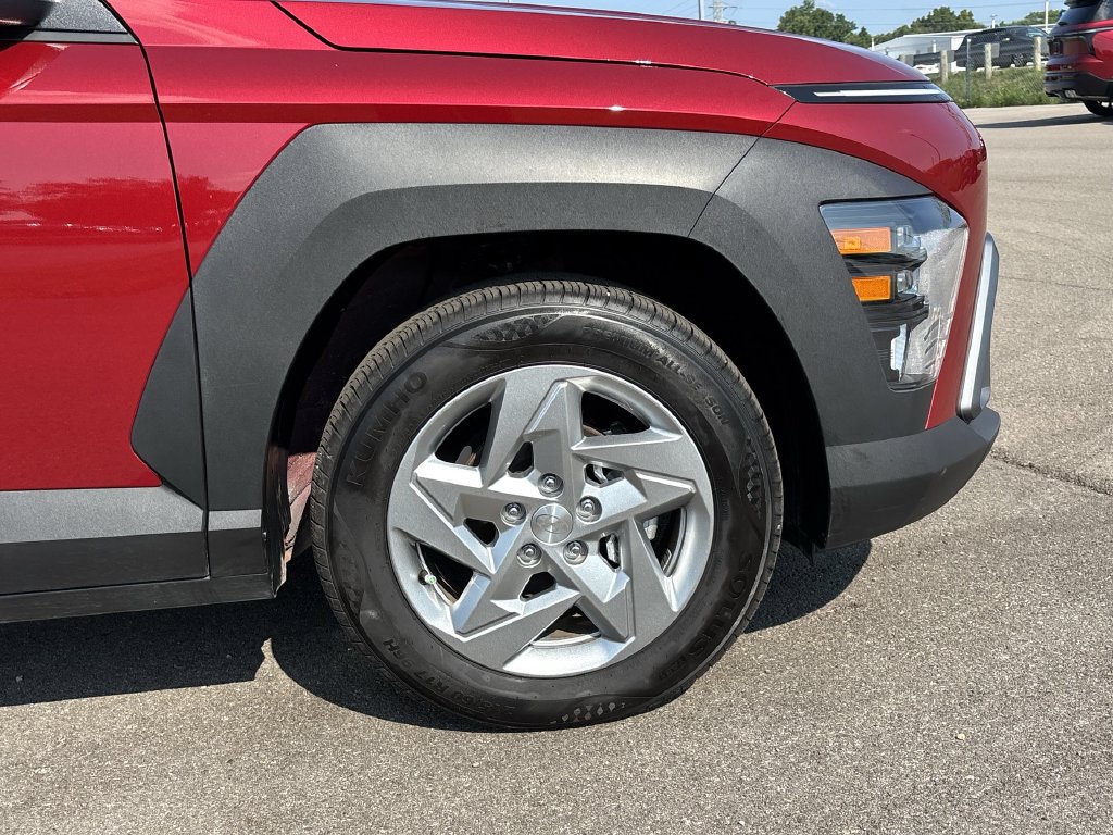Used 2026 Hyundai Kona SE FWD image 11