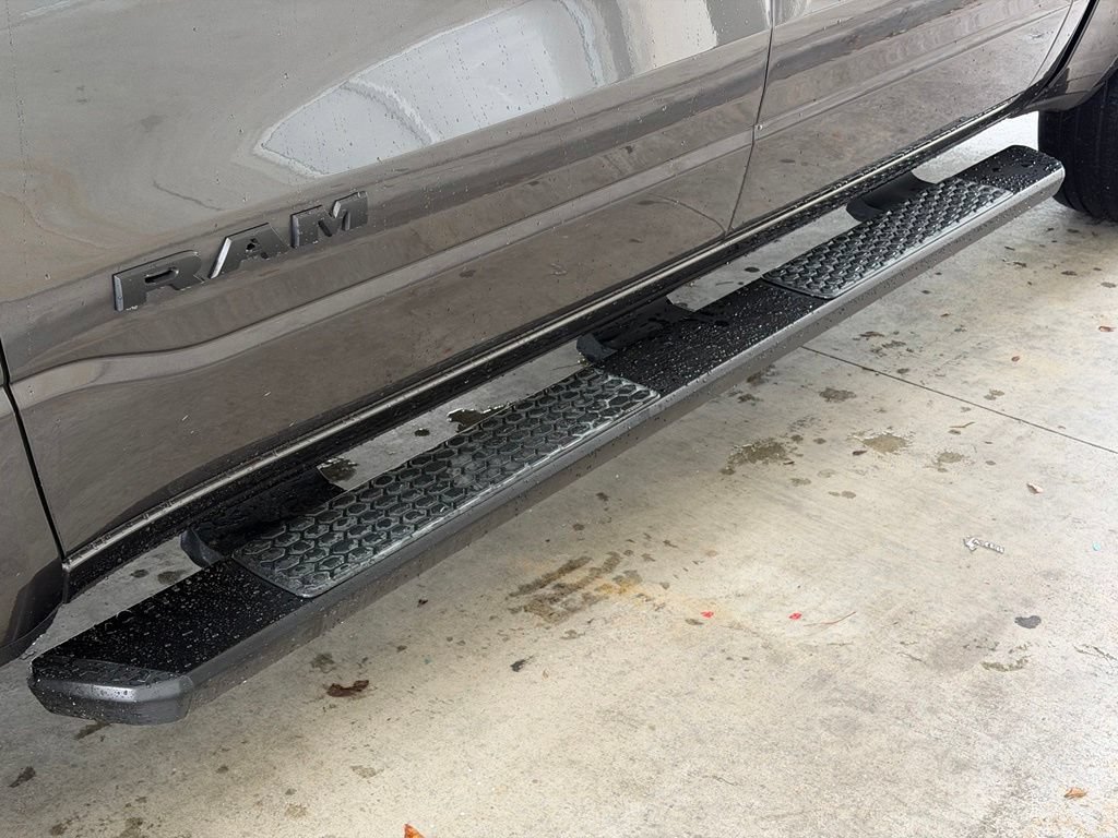 Used 2022 RAM 1500 Big Horn RWD image 17